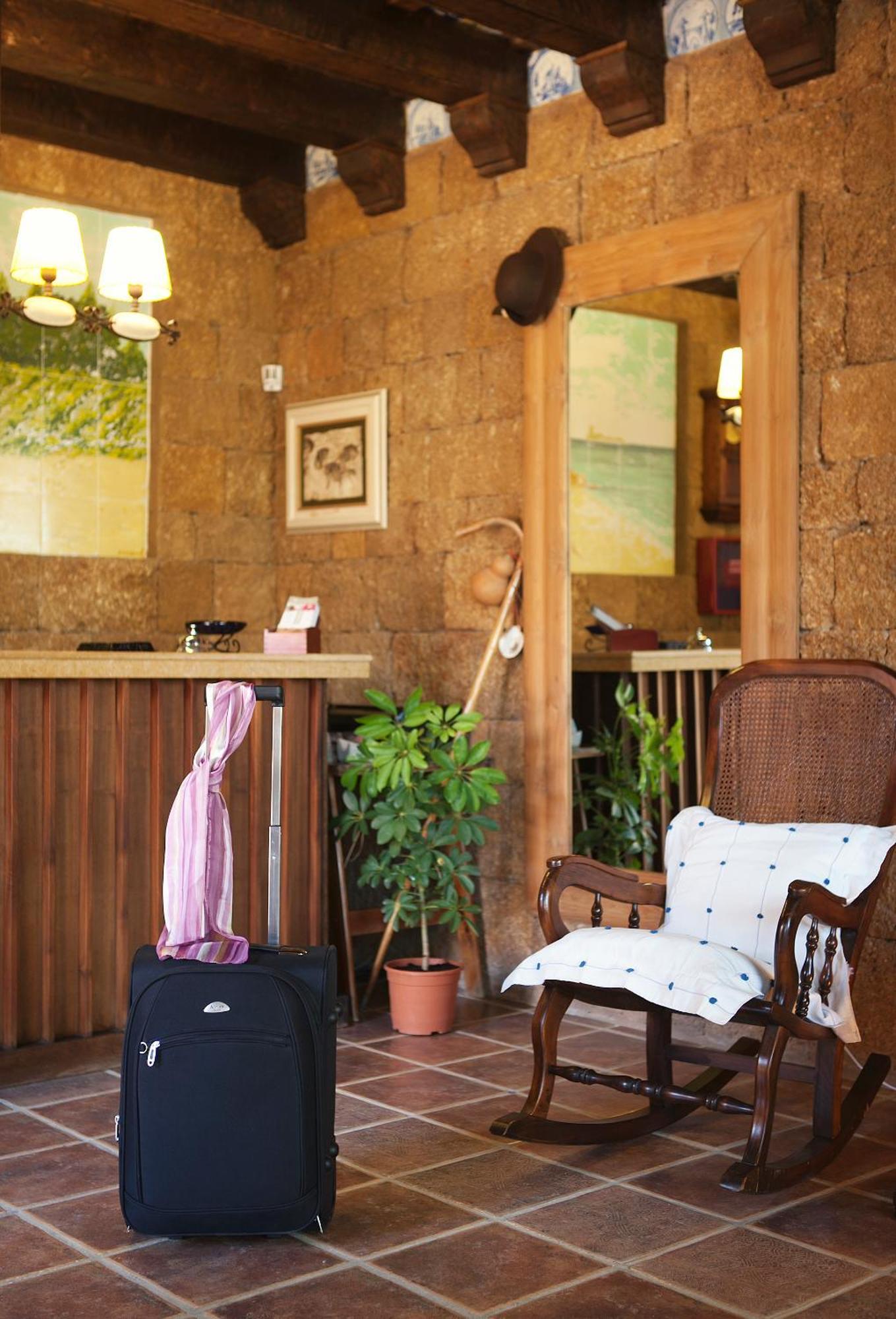 Hospederia Santiago Hotel Chiclana de la Frontera Exterior photo
